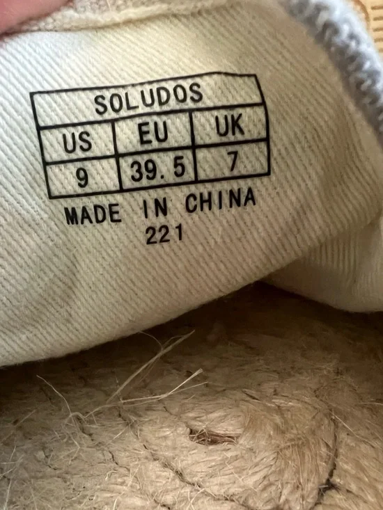 Soludos Strawberry Patch Espadrilles - Size 9 - Picture 4 of 4